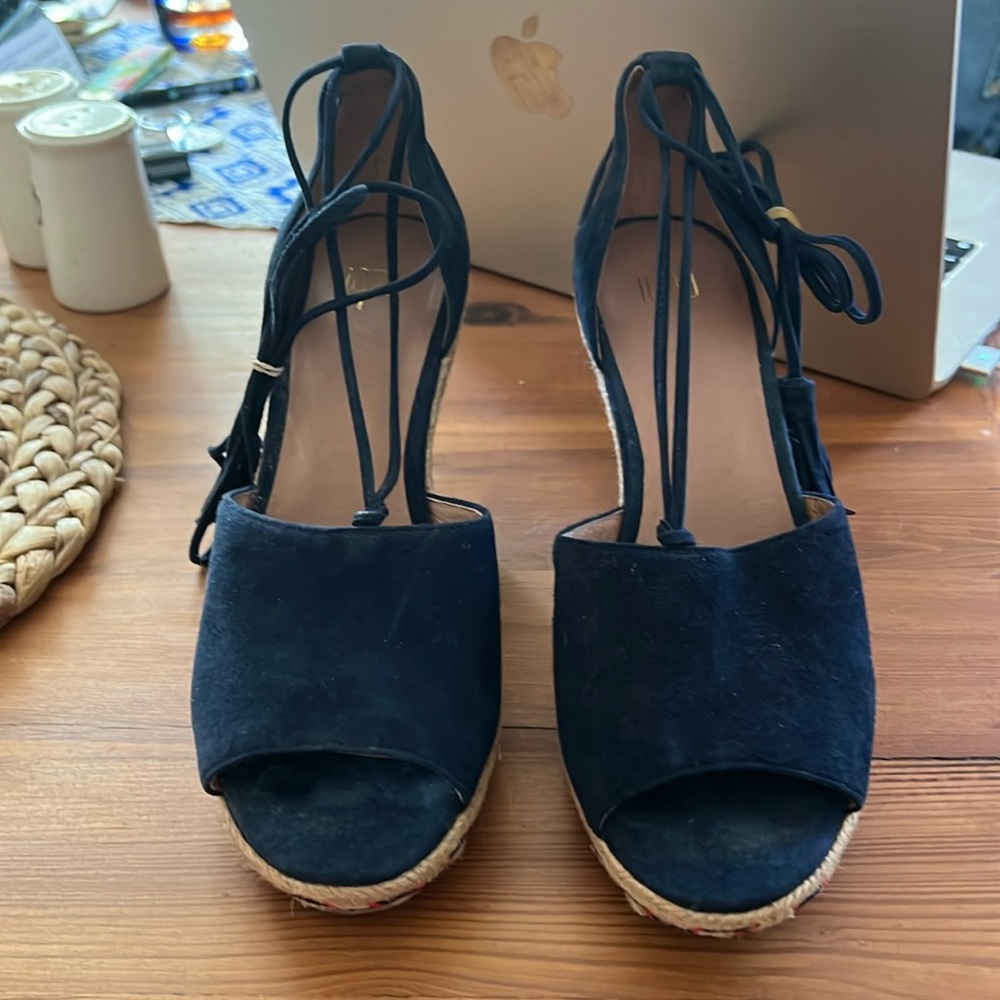 EUC Cabi Blue Wedge espadrilles size 7